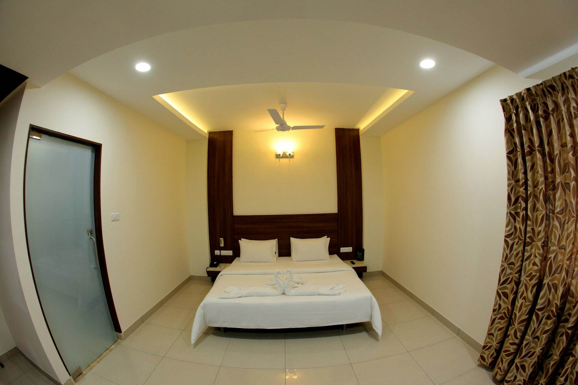 فندق Rathna Residency سالم المظهر الخارجي الصورة